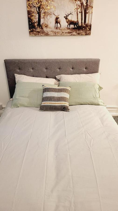 Guest house Wembley Property *