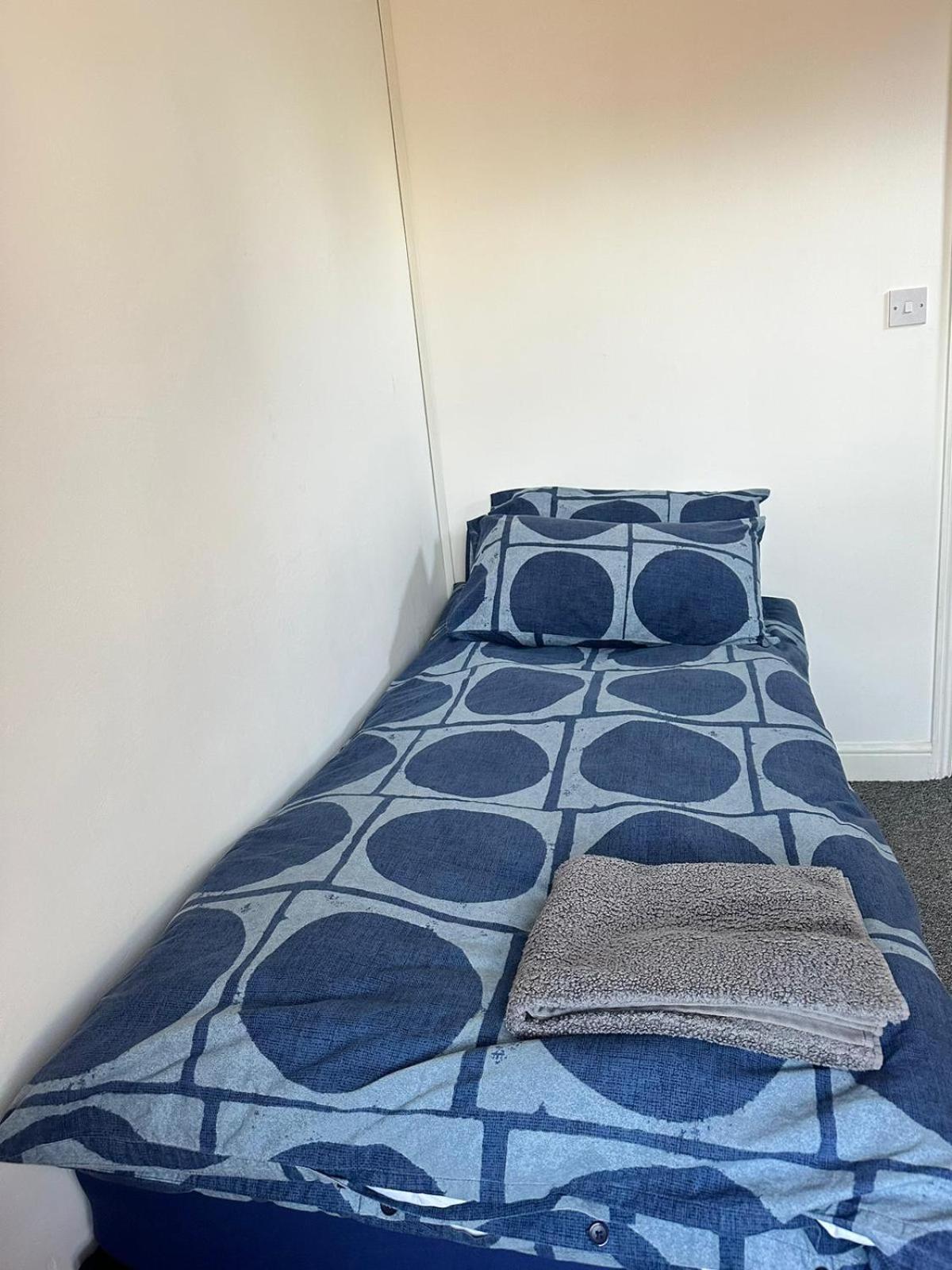 Wembley Property Guest house *